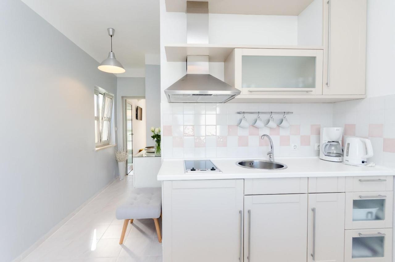 Apartments Sinisa Малинска Экстерьер фото