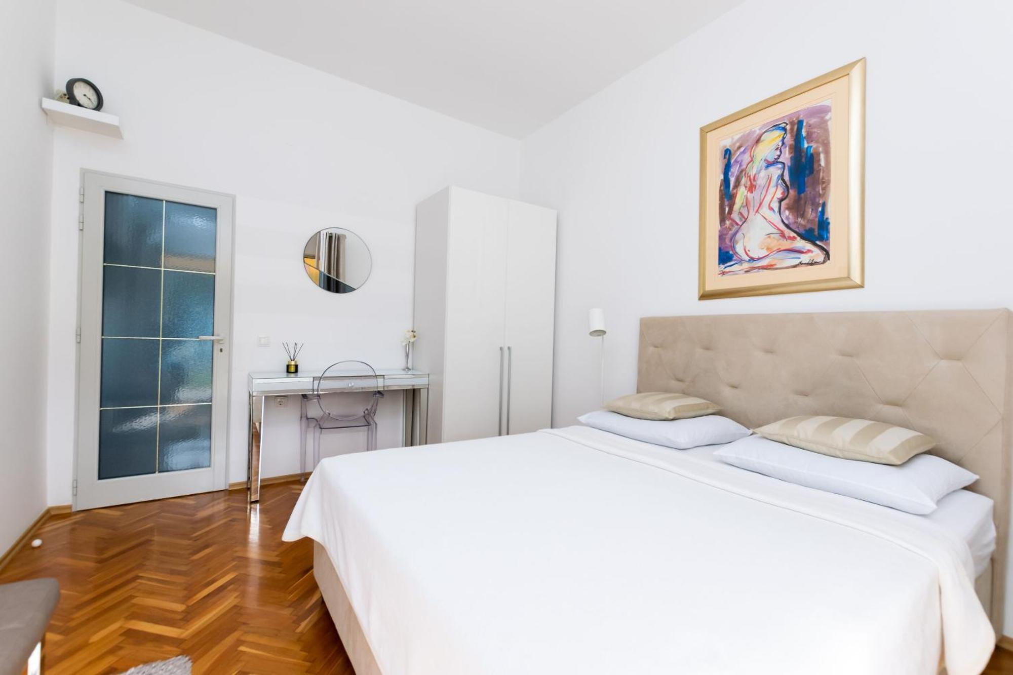 Apartments Sinisa Малинска Экстерьер фото