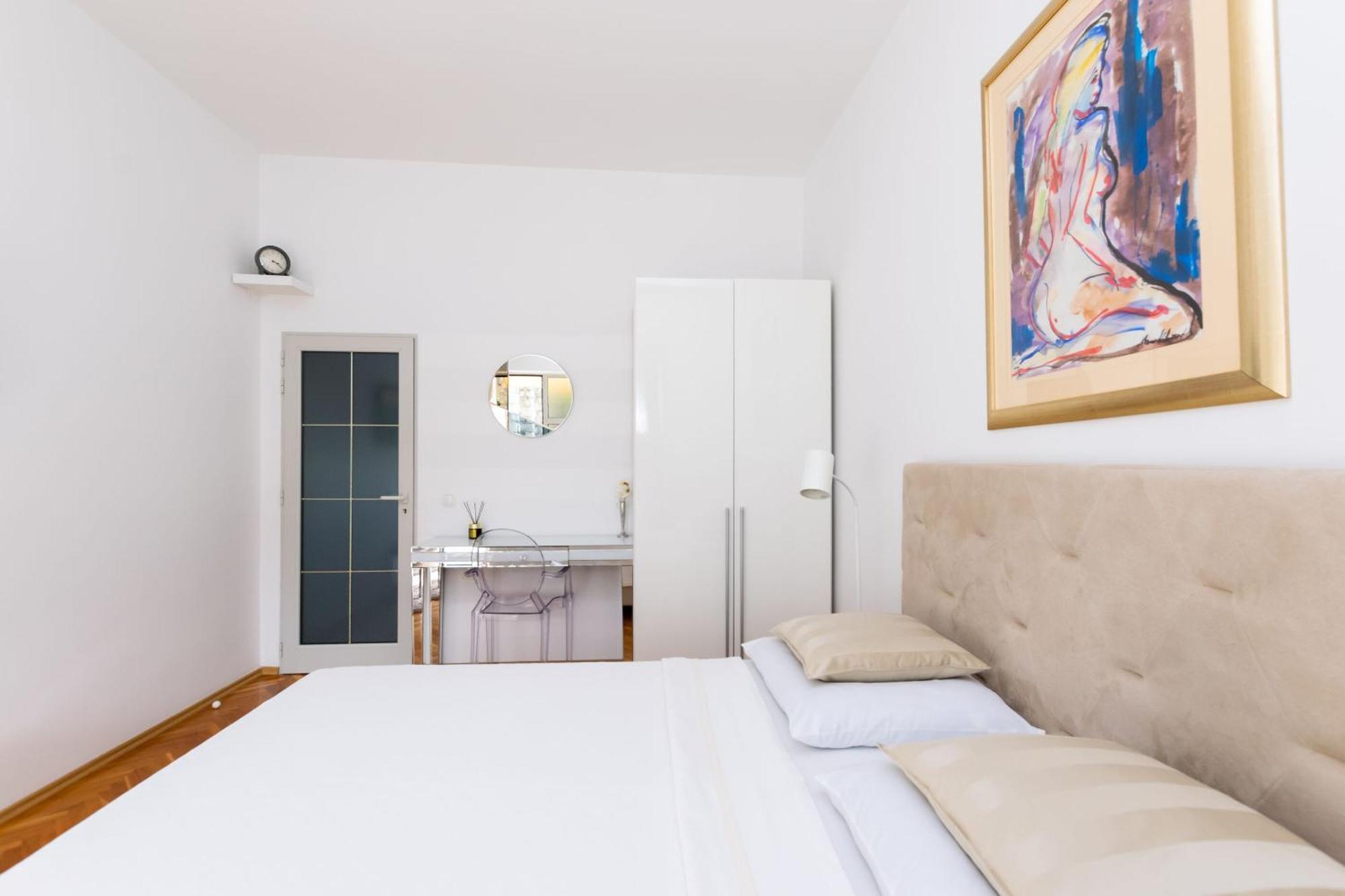 Apartments Sinisa Малинска Экстерьер фото