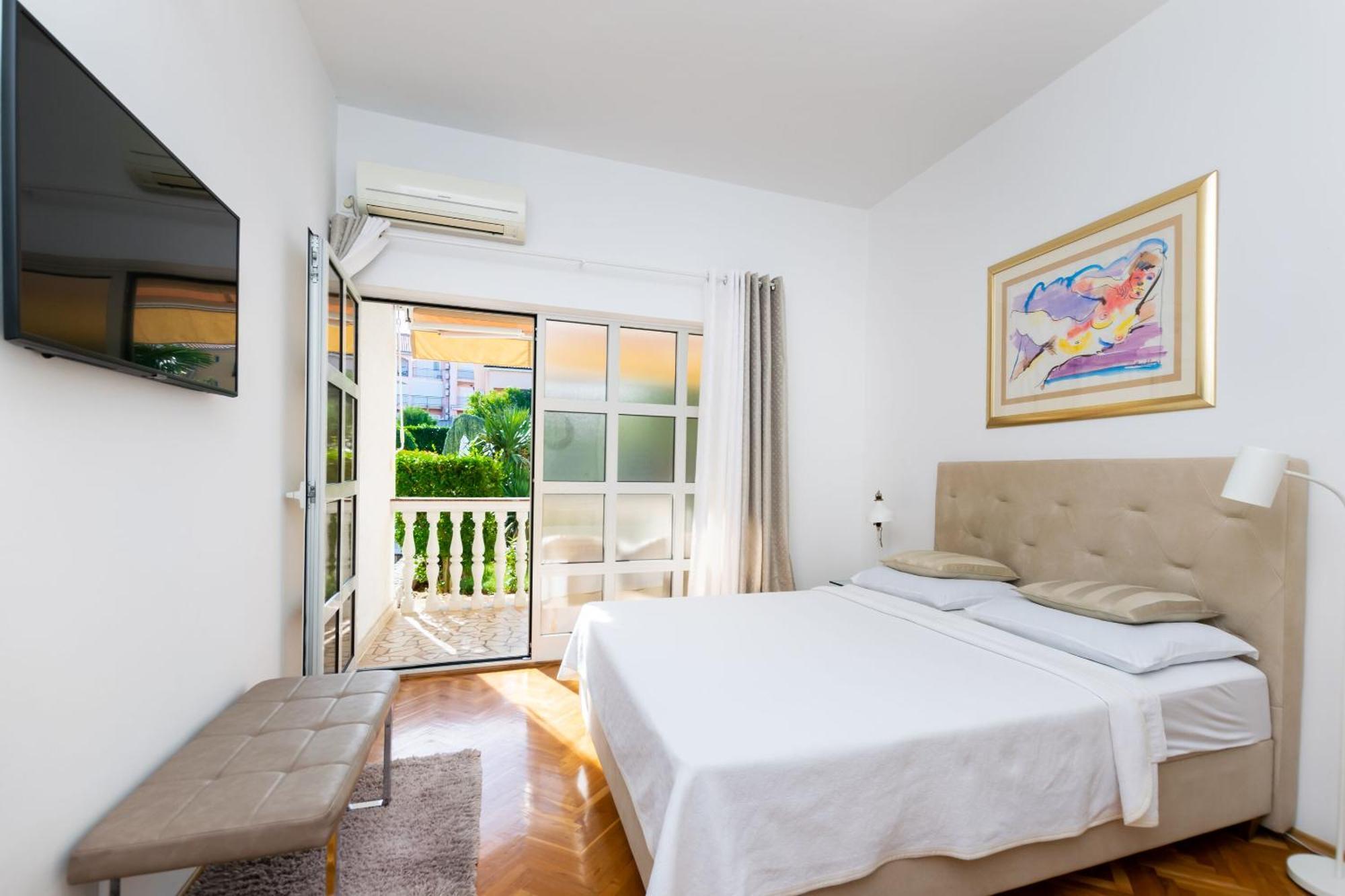 Apartments Sinisa Малинска Экстерьер фото