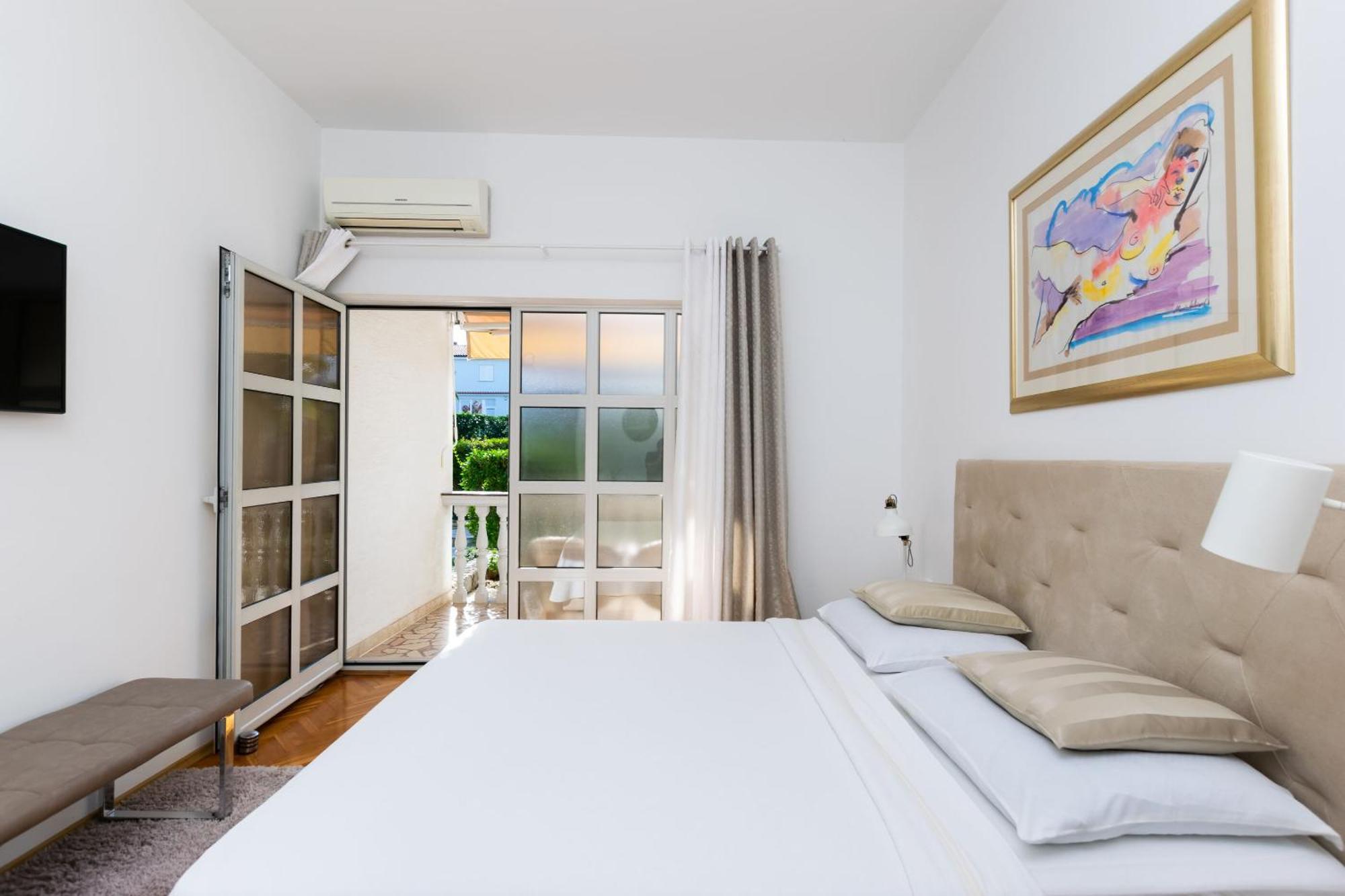 Apartments Sinisa Малинска Экстерьер фото